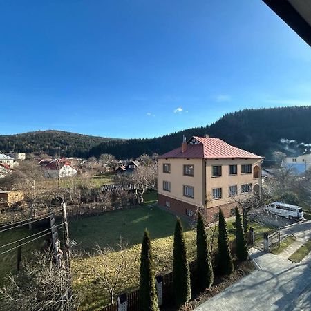 Гірка Hotel Skole Bagian luar foto